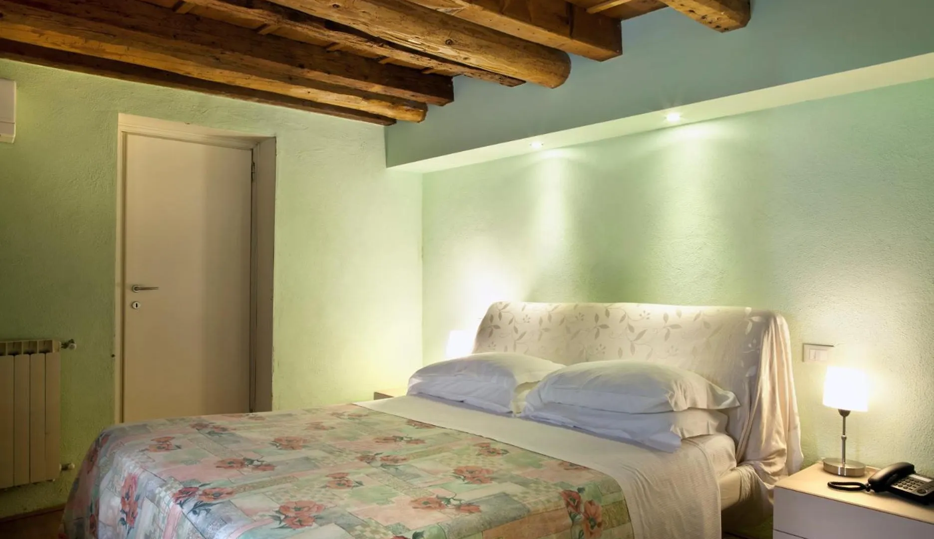 Boutique Hotel Scalzi - Adults Only Verona 2*,  Italy
