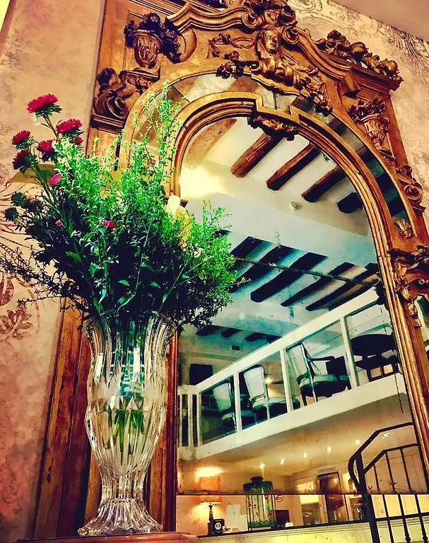 Boutique Hotel Scalzi - Adults Only Verona Italy